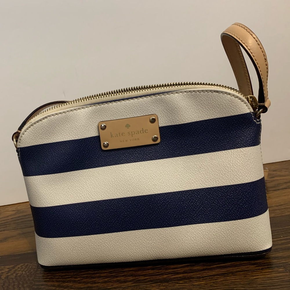 KATE SPADE PURSE - CUTE SUMMER STYLE